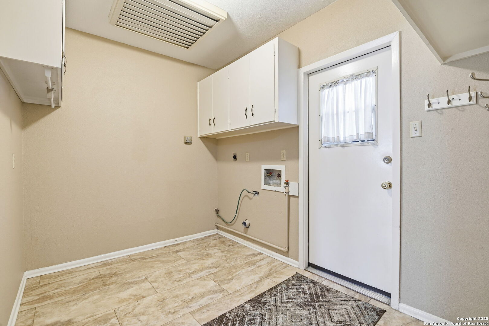 10602 Millspring