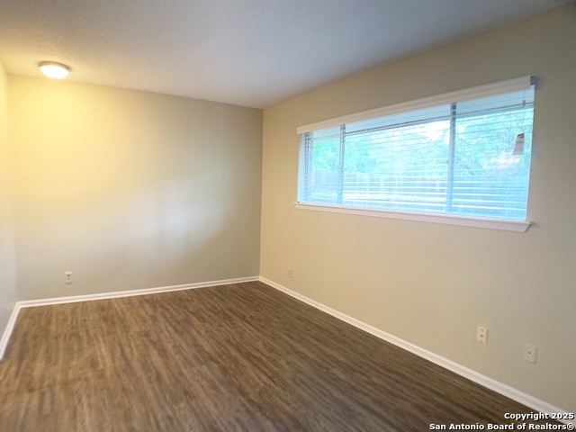 112 Travertine Ln