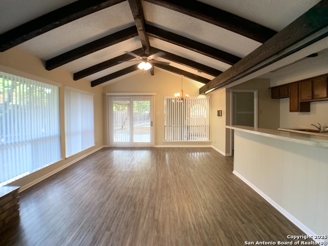 112 Travertine Ln