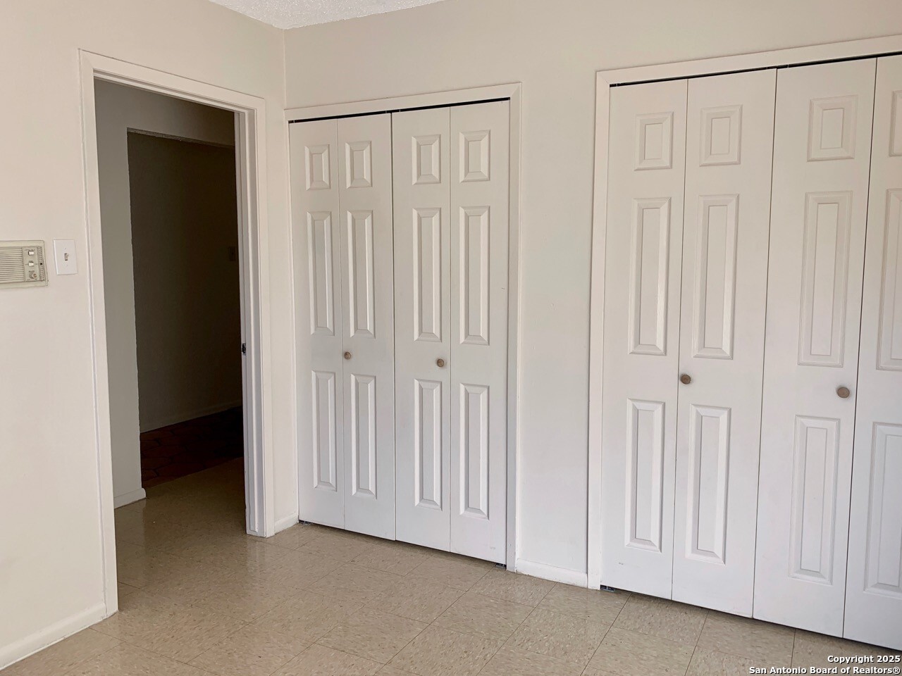 112 Travertine Ln