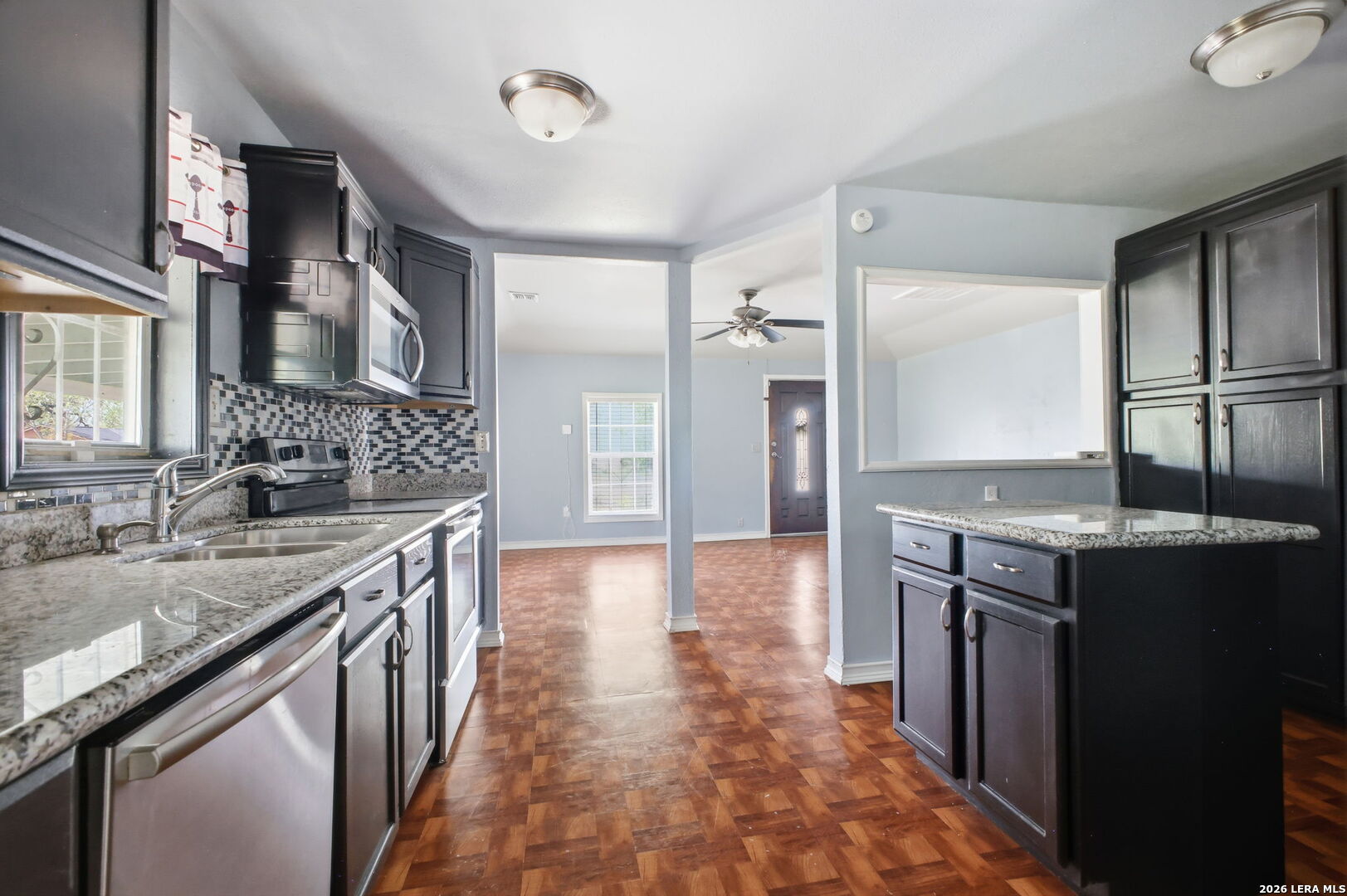 772 Cresthill