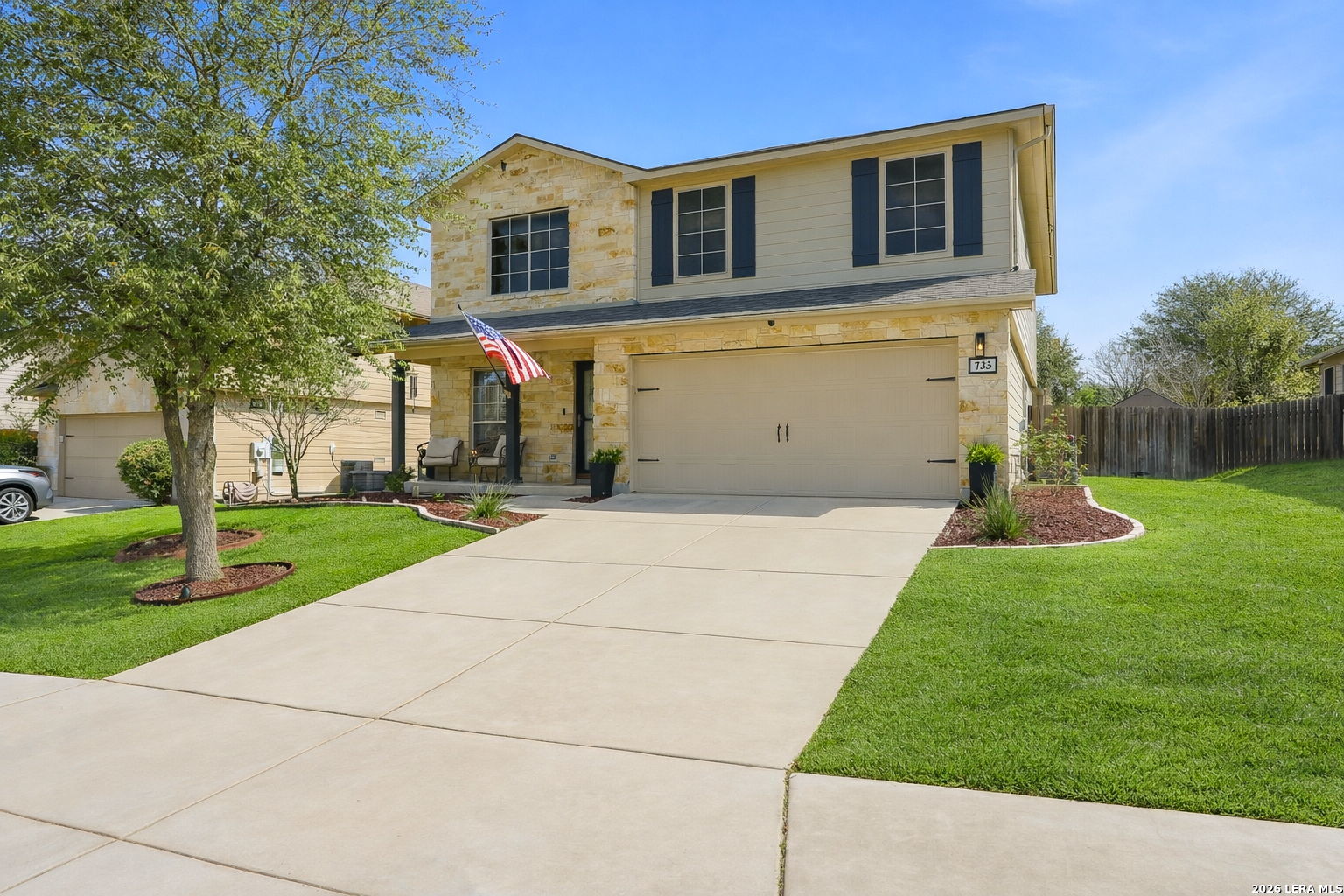 733 Clearbrook