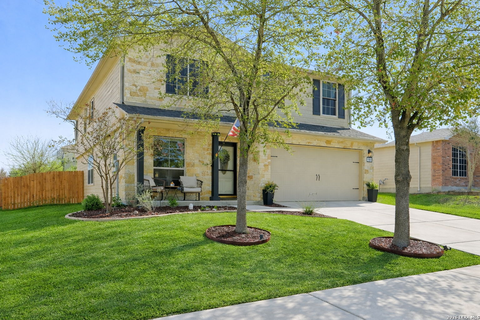 733 Clearbrook