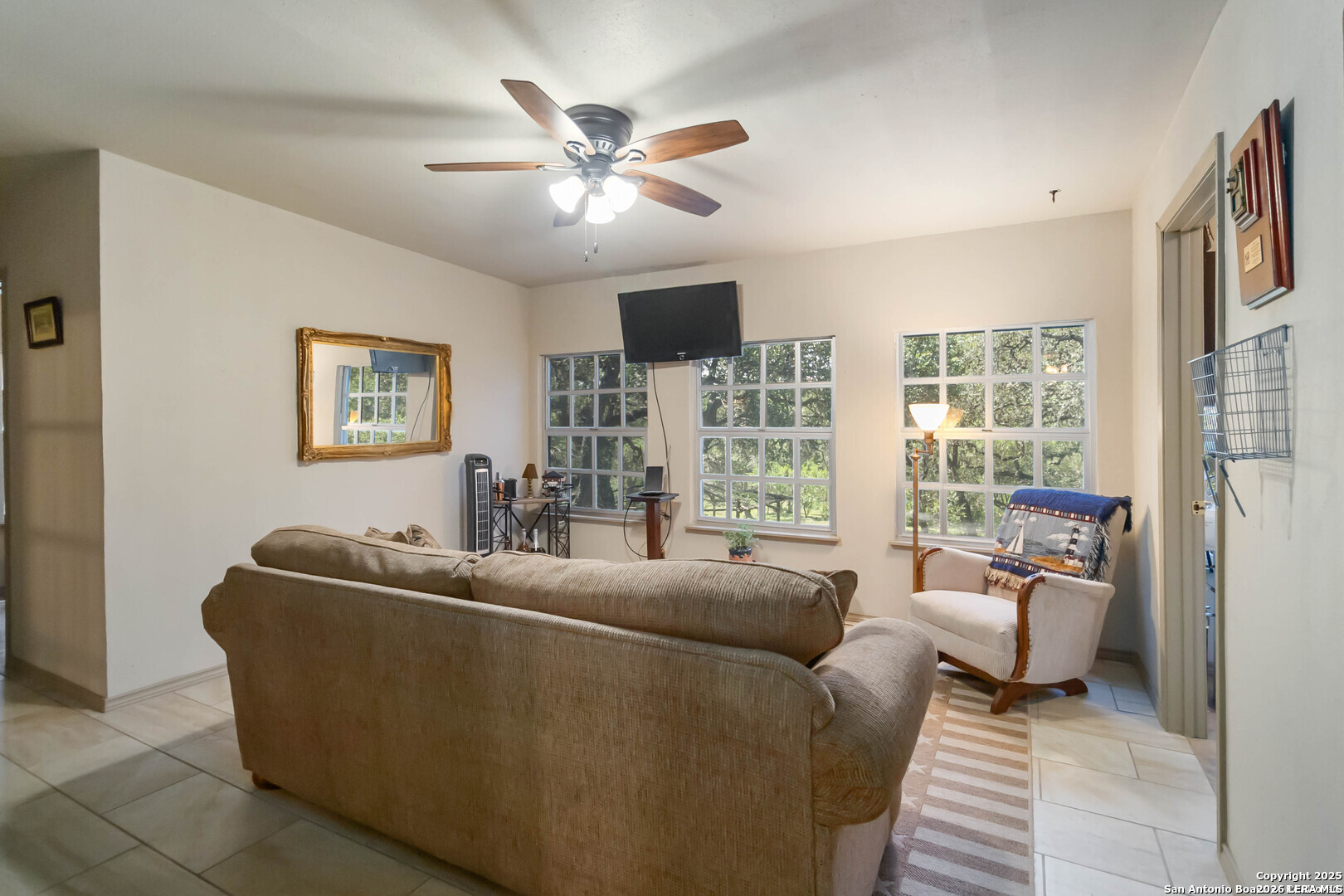1588 WESTVIEW COURT