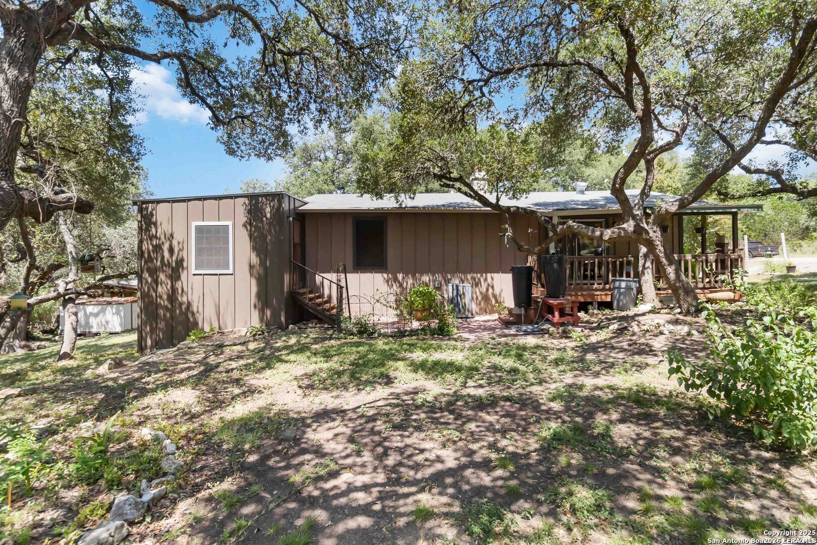 1588 WESTVIEW COURT