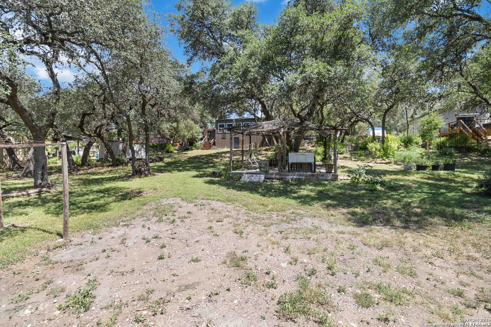 1588 WESTVIEW COURT