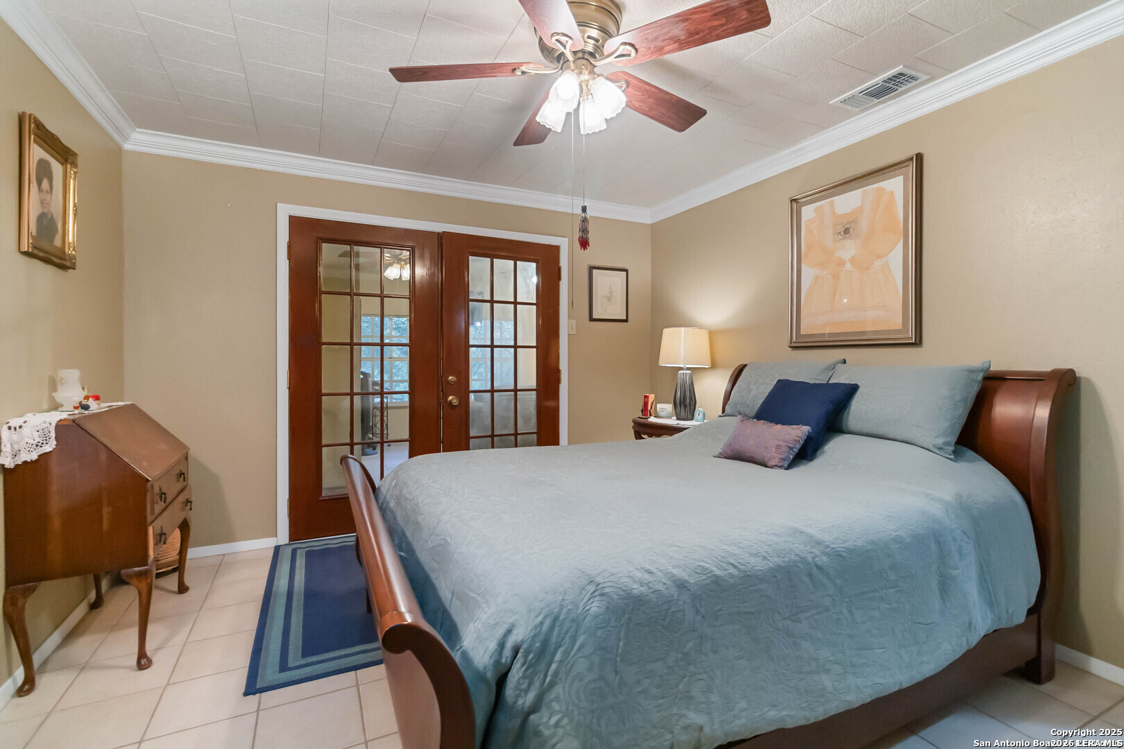 1588 WESTVIEW COURT