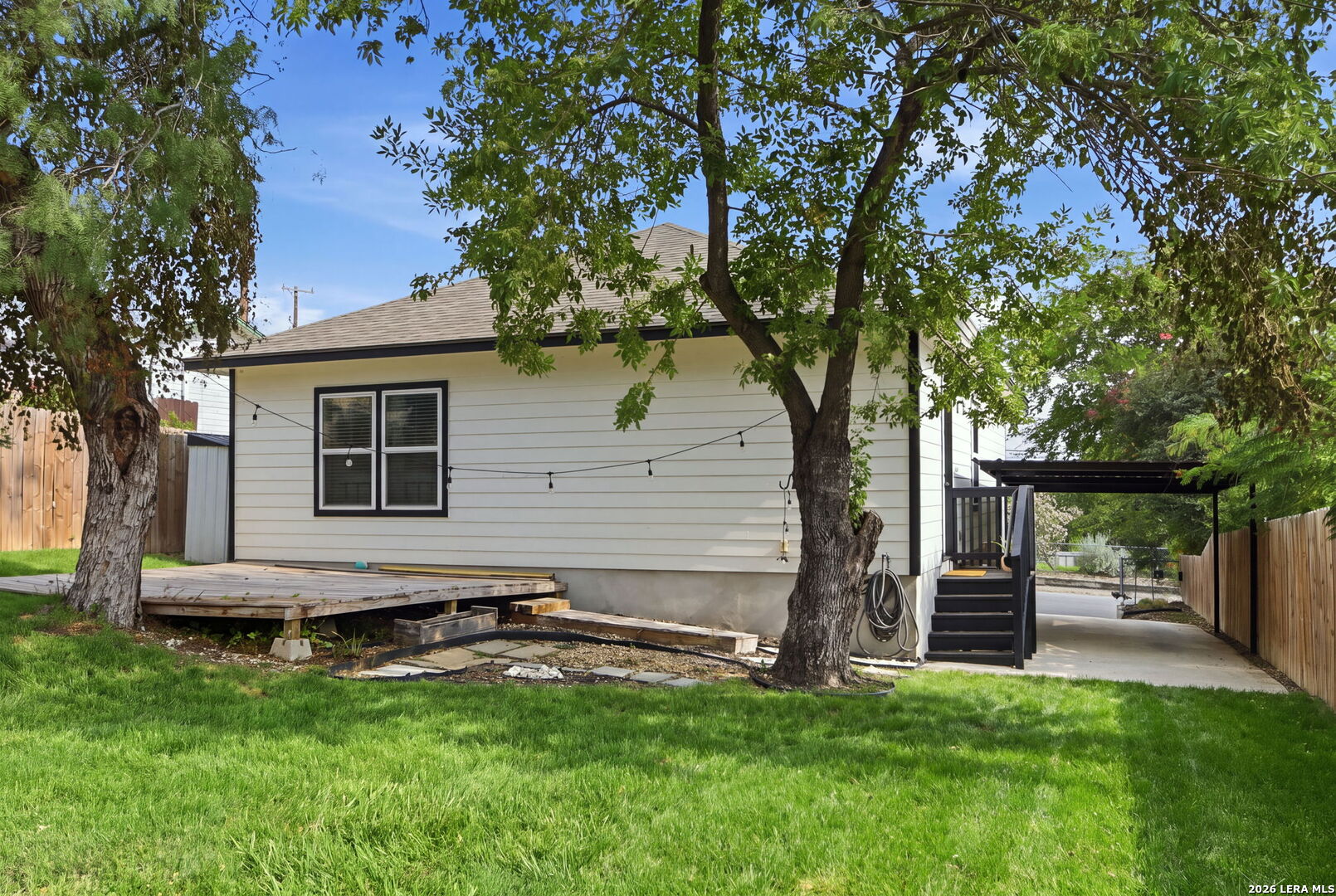 206 CHICKERING AVE