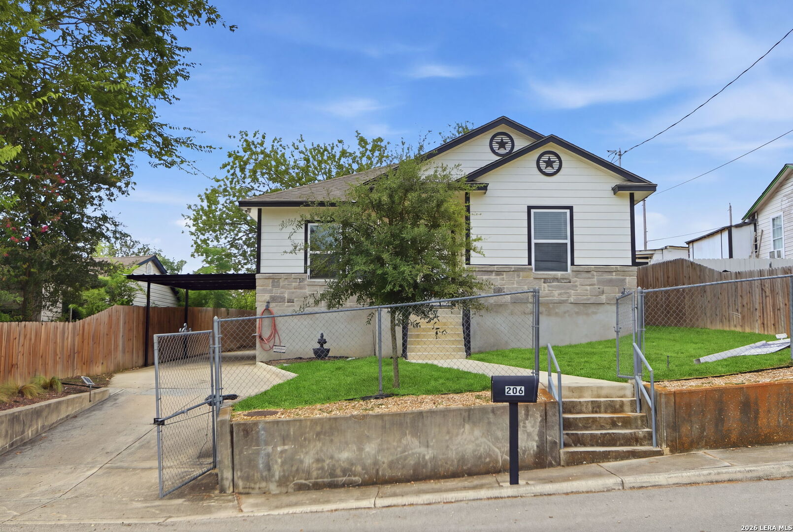 206 CHICKERING AVE