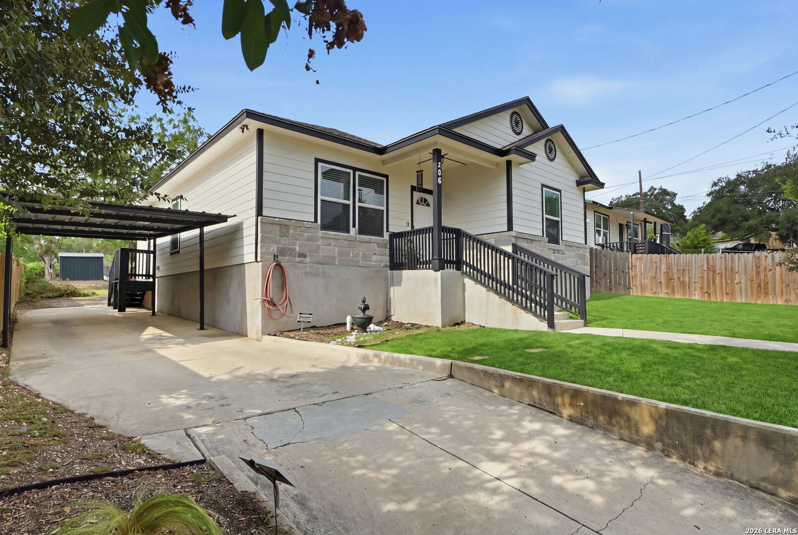 206 CHICKERING AVE