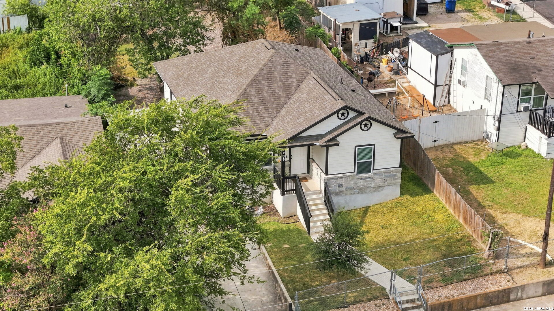 206 CHICKERING AVE