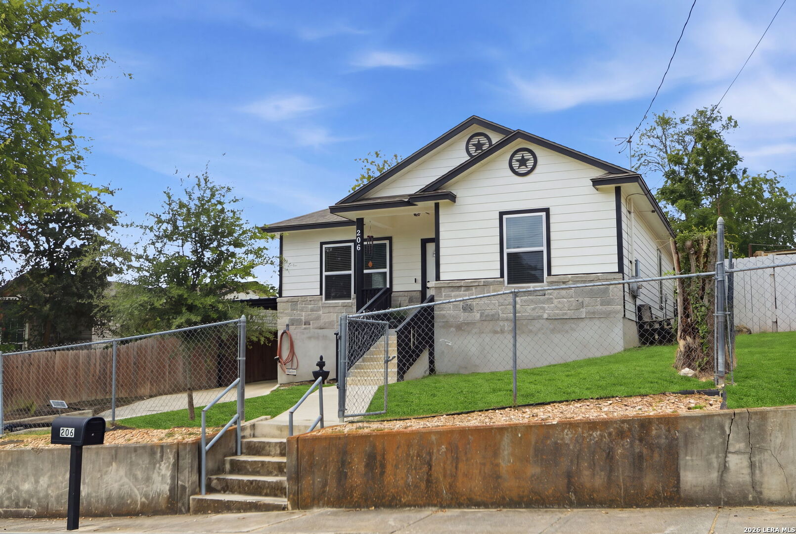 206 CHICKERING AVE