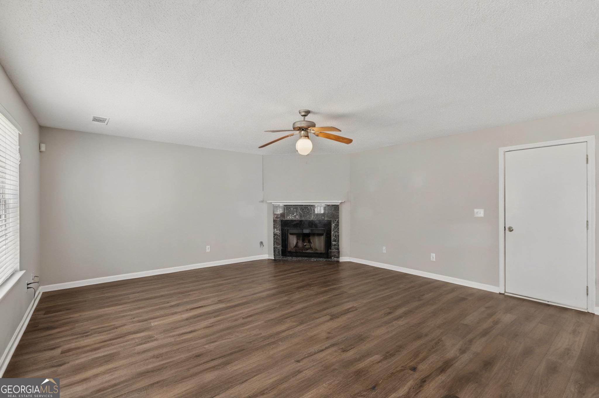 2261 Creel Road