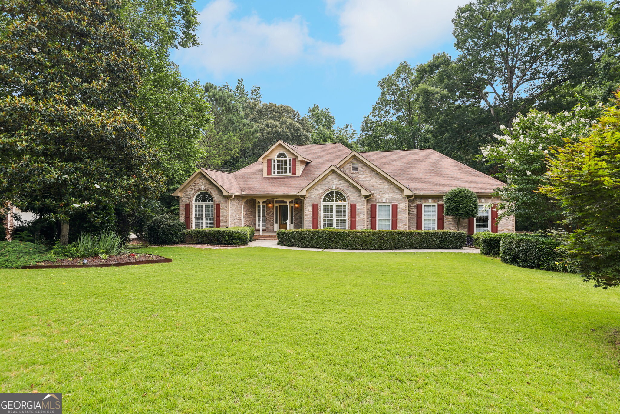 8110 Lakemont Close