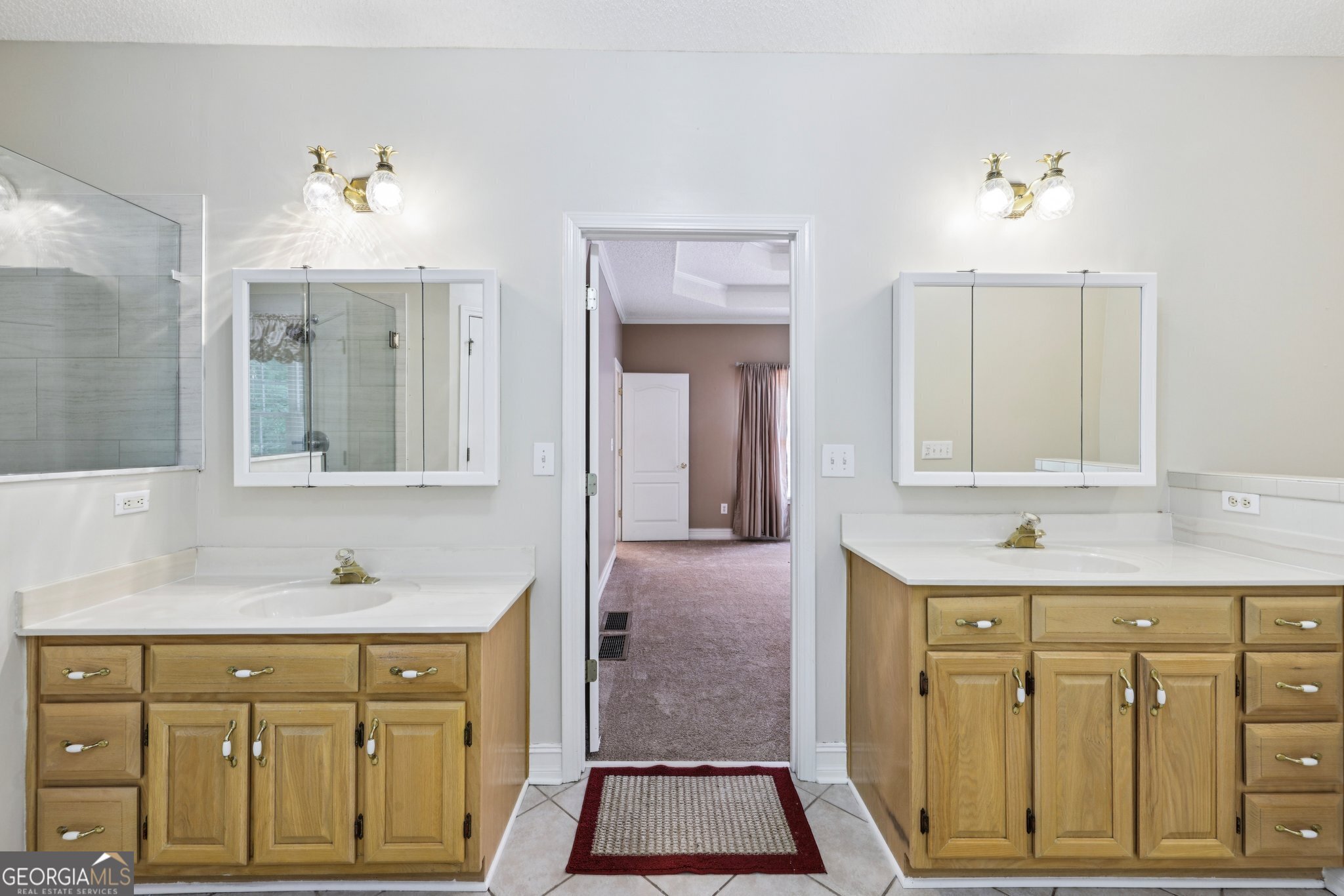 8110 Lakemont Close