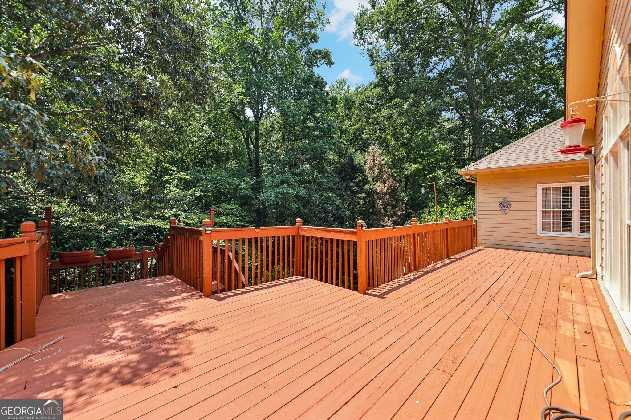 8110 Lakemont Close