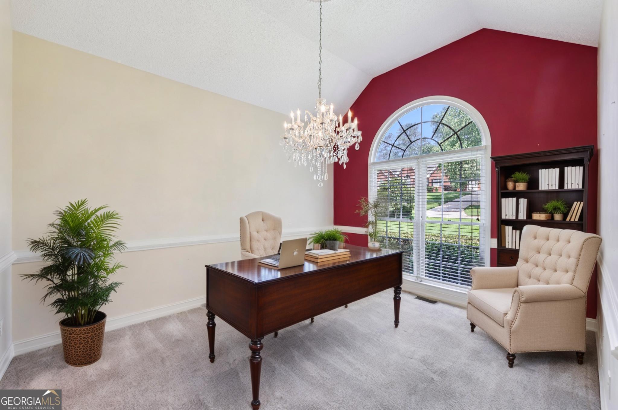 8110 Lakemont Close
