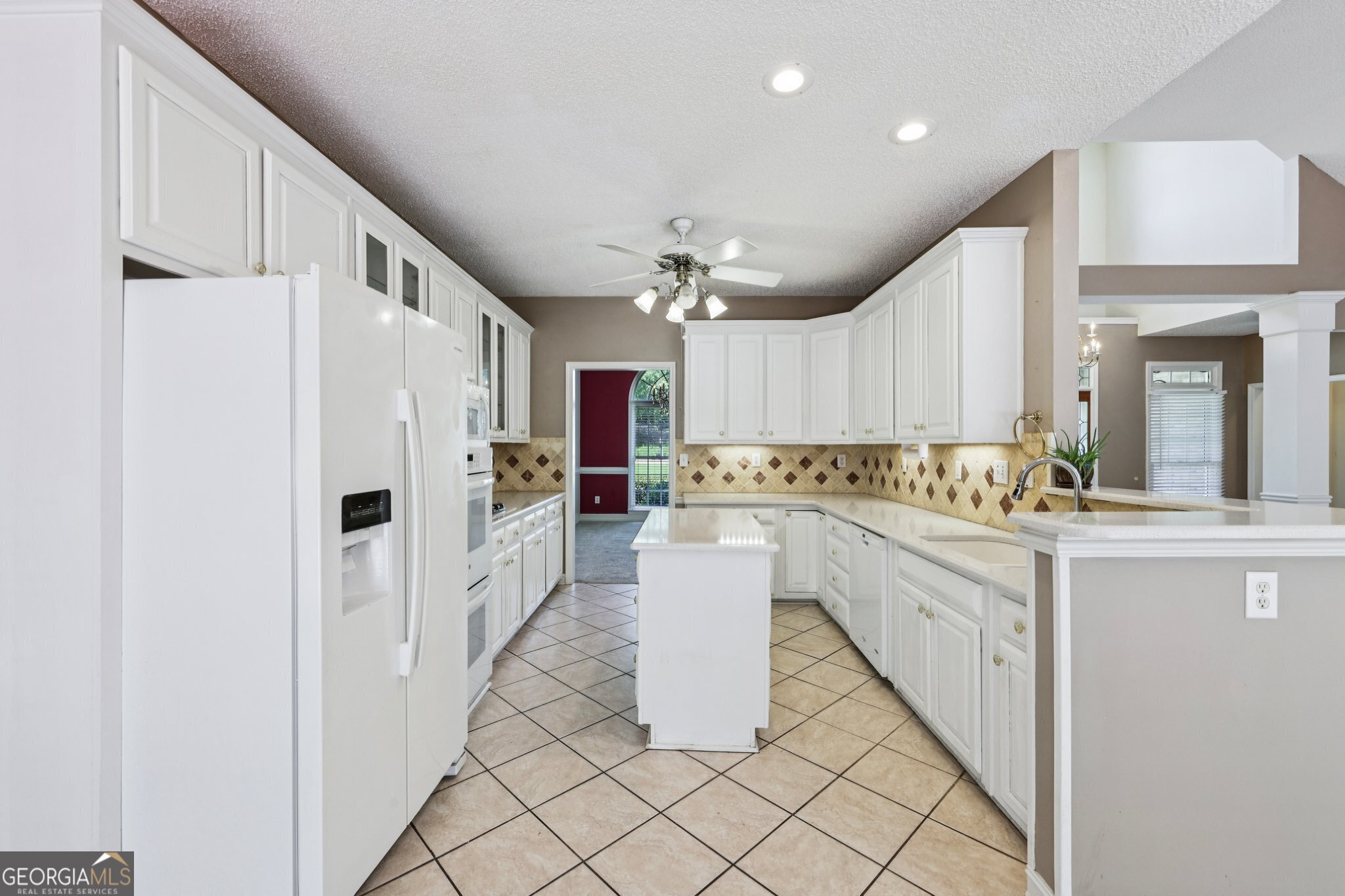 8110 Lakemont Close