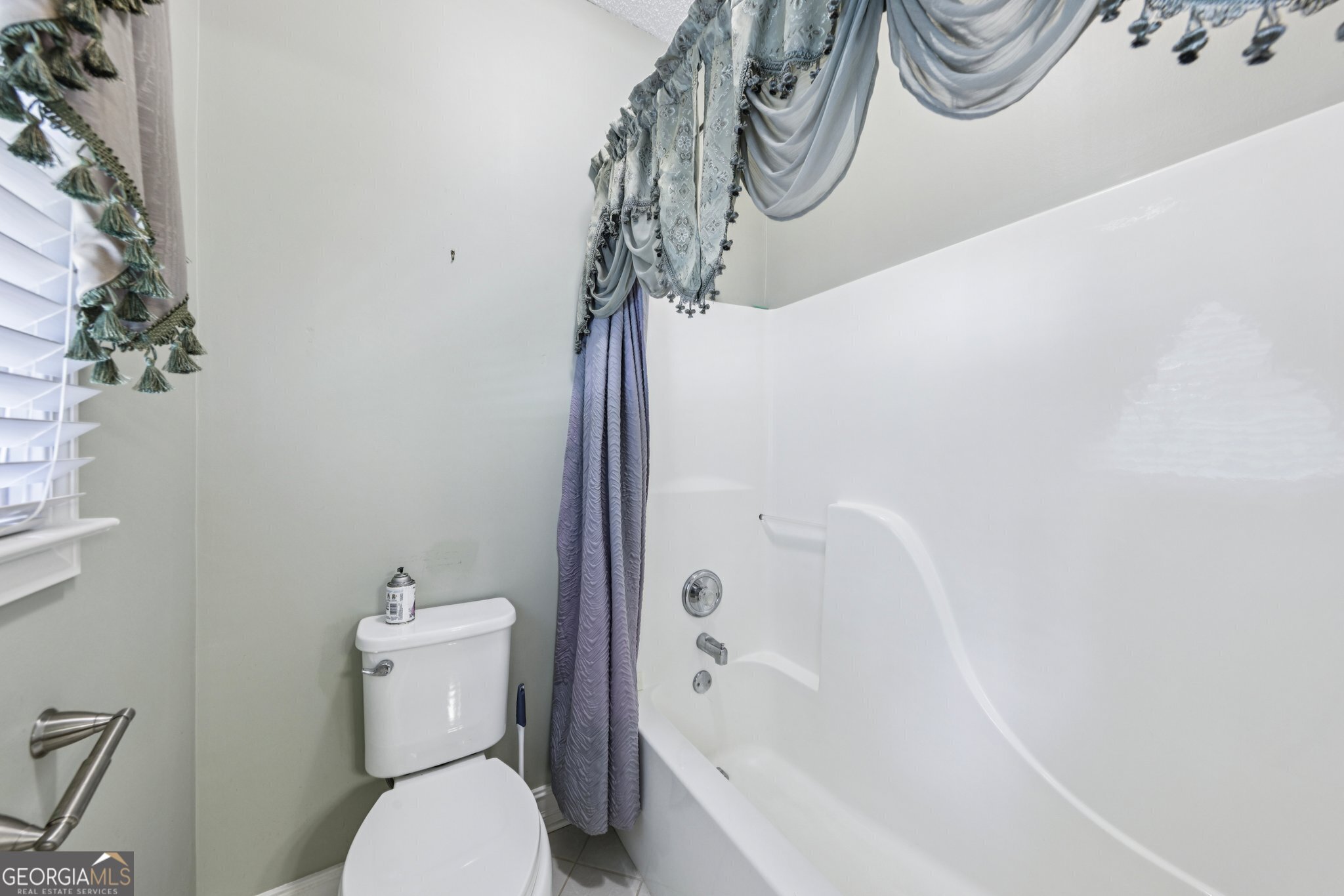 8110 Lakemont Close