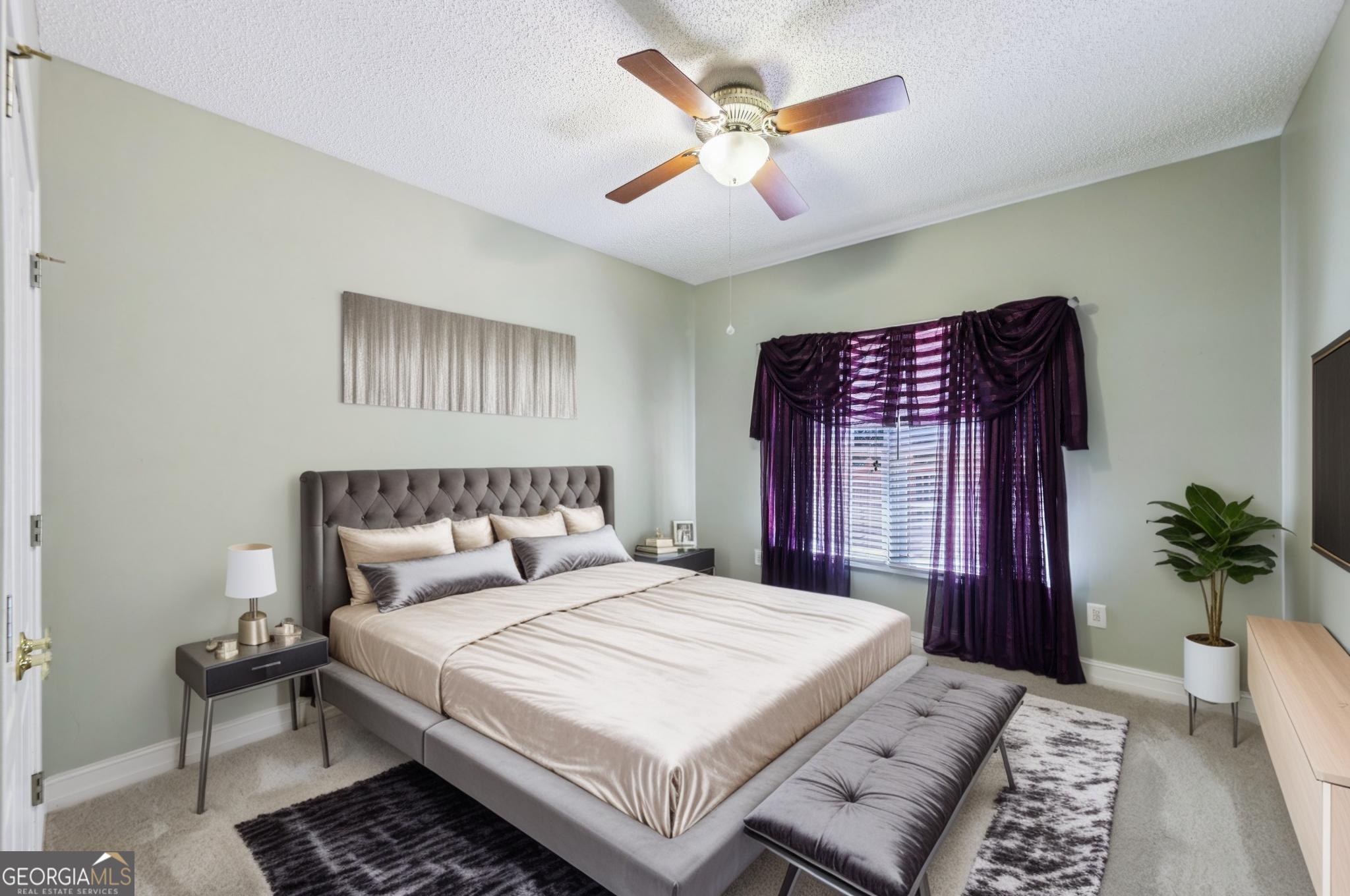 8110 Lakemont Close