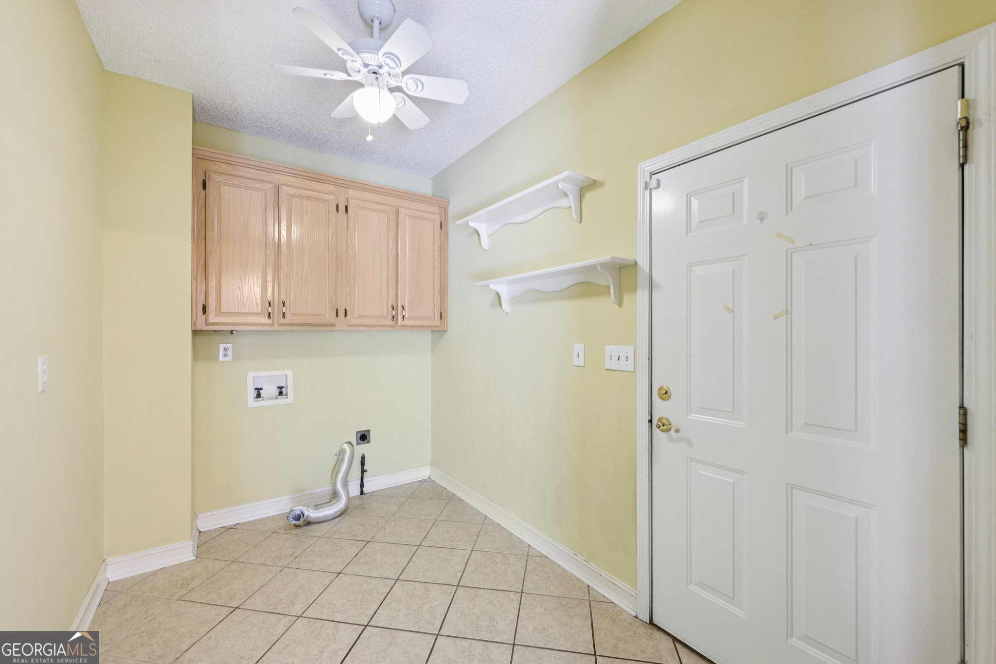 8110 Lakemont Close