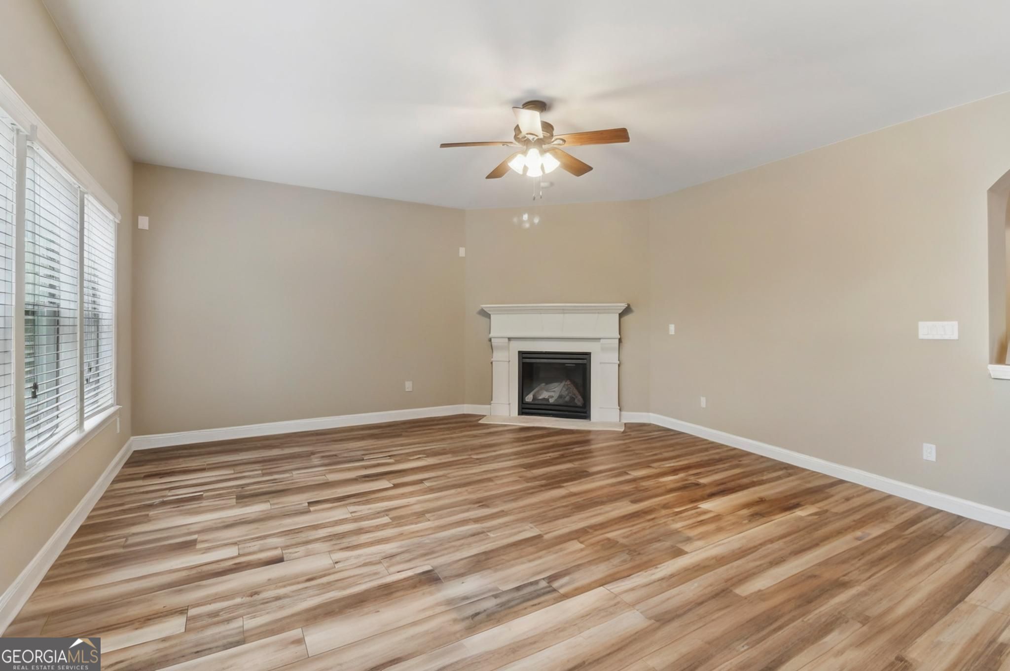 358 Nature Brook Walk SE