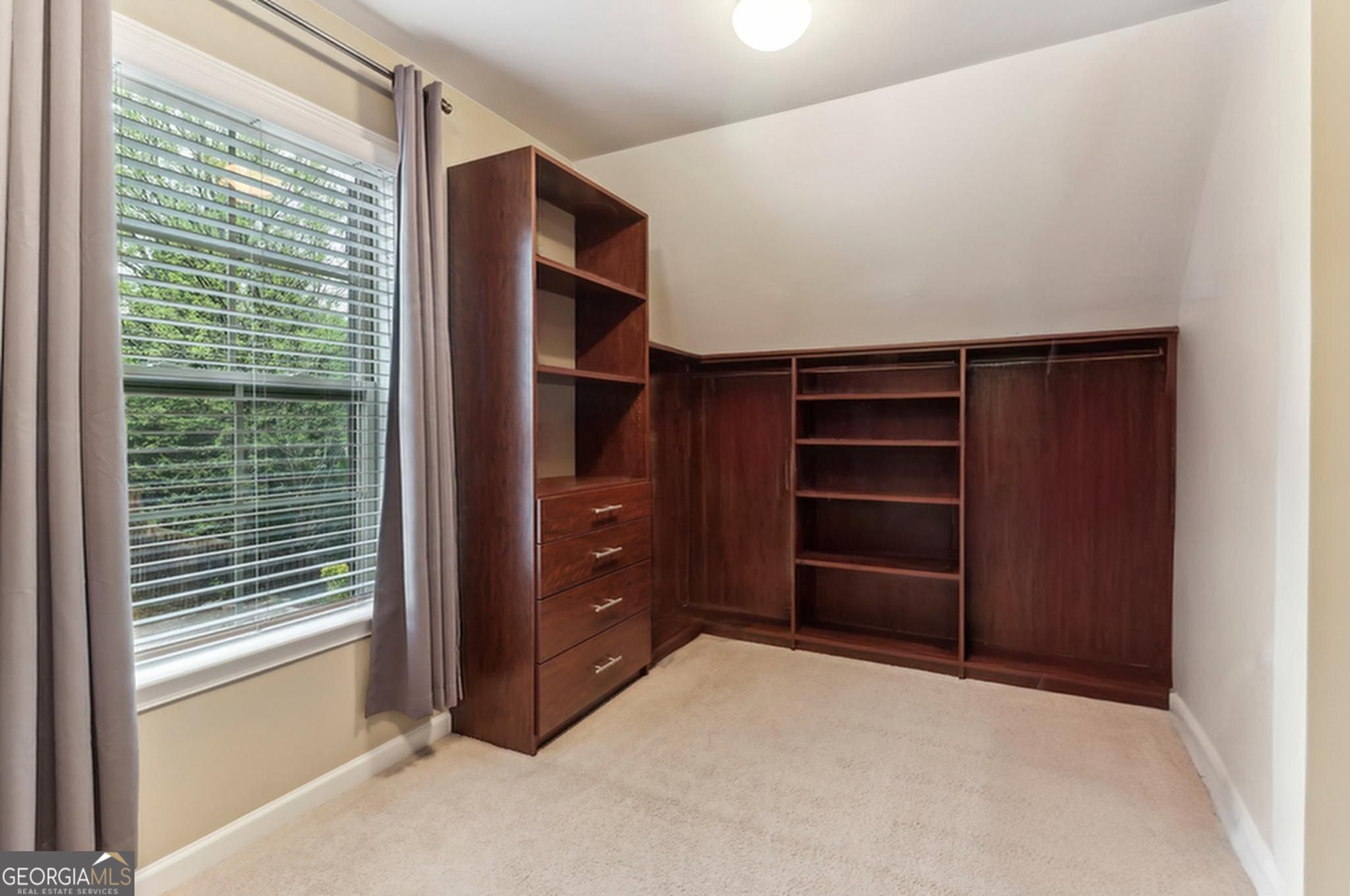 358 Nature Brook Walk SE