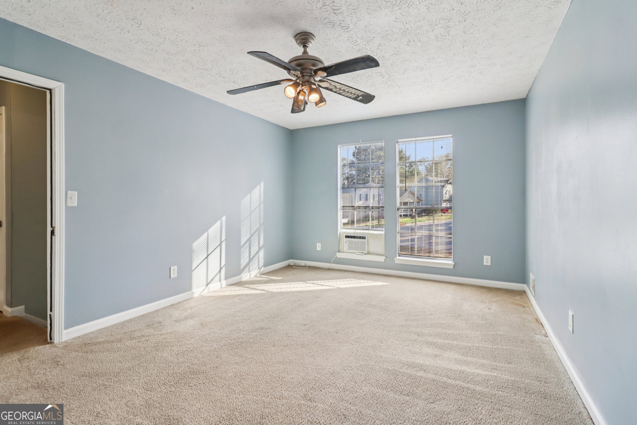 112 Rivercrest Drive