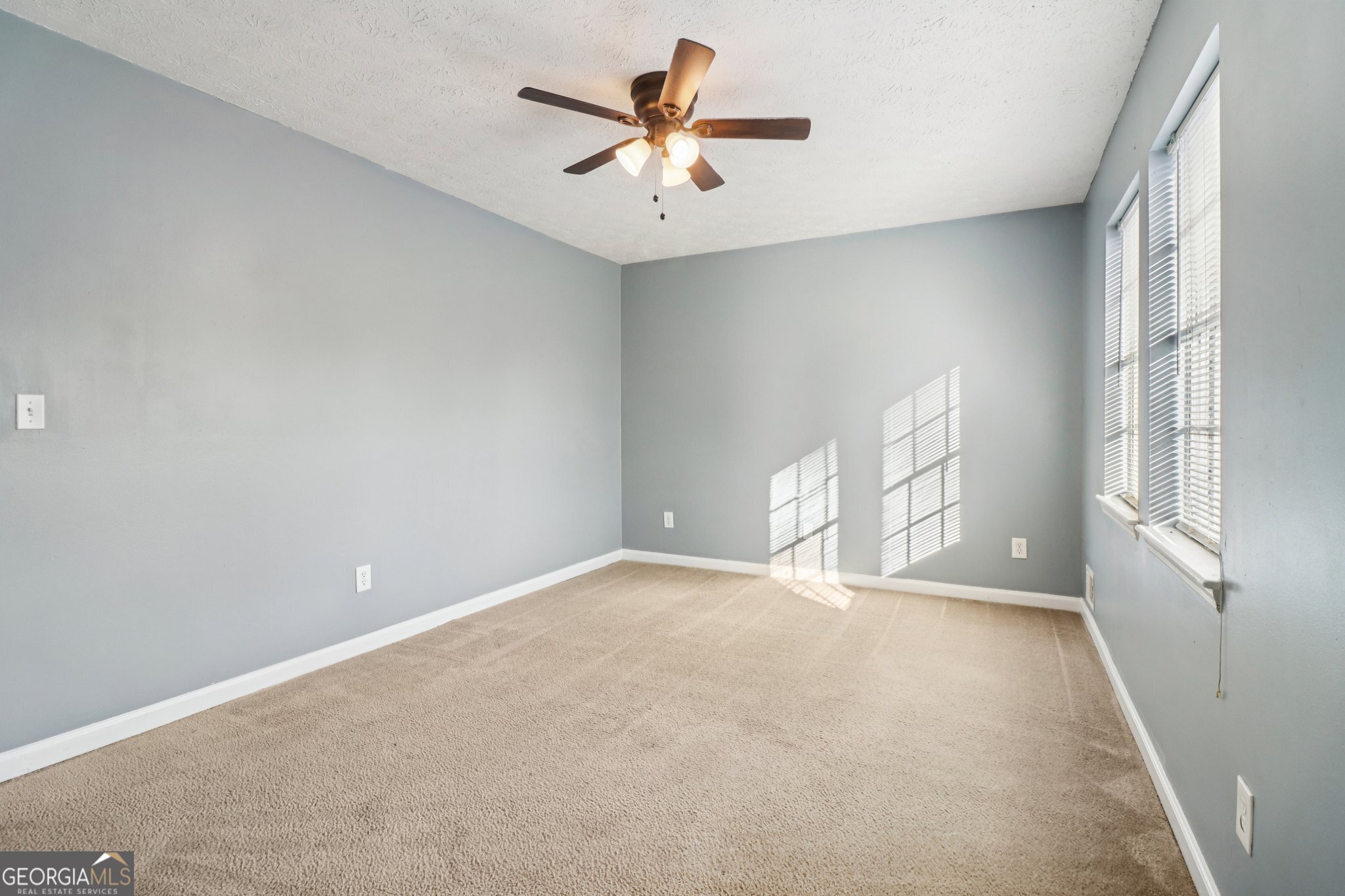 112 Rivercrest Drive