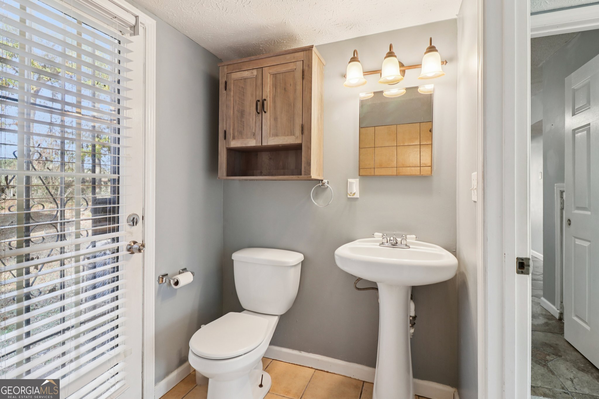 112 Rivercrest Drive