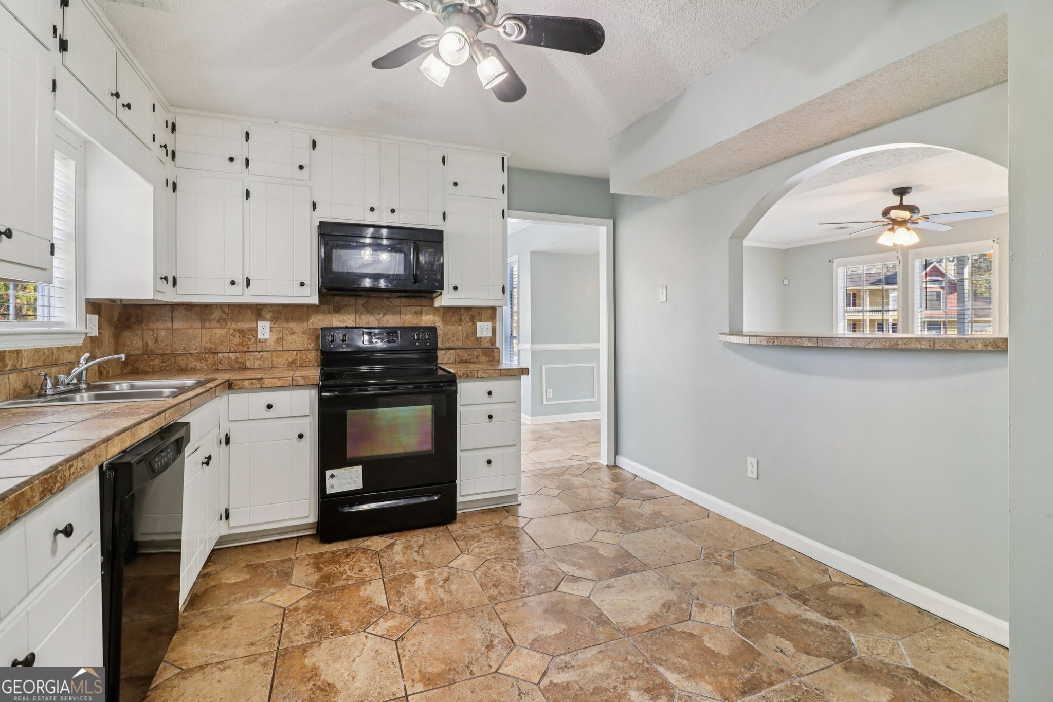 112 Rivercrest Drive