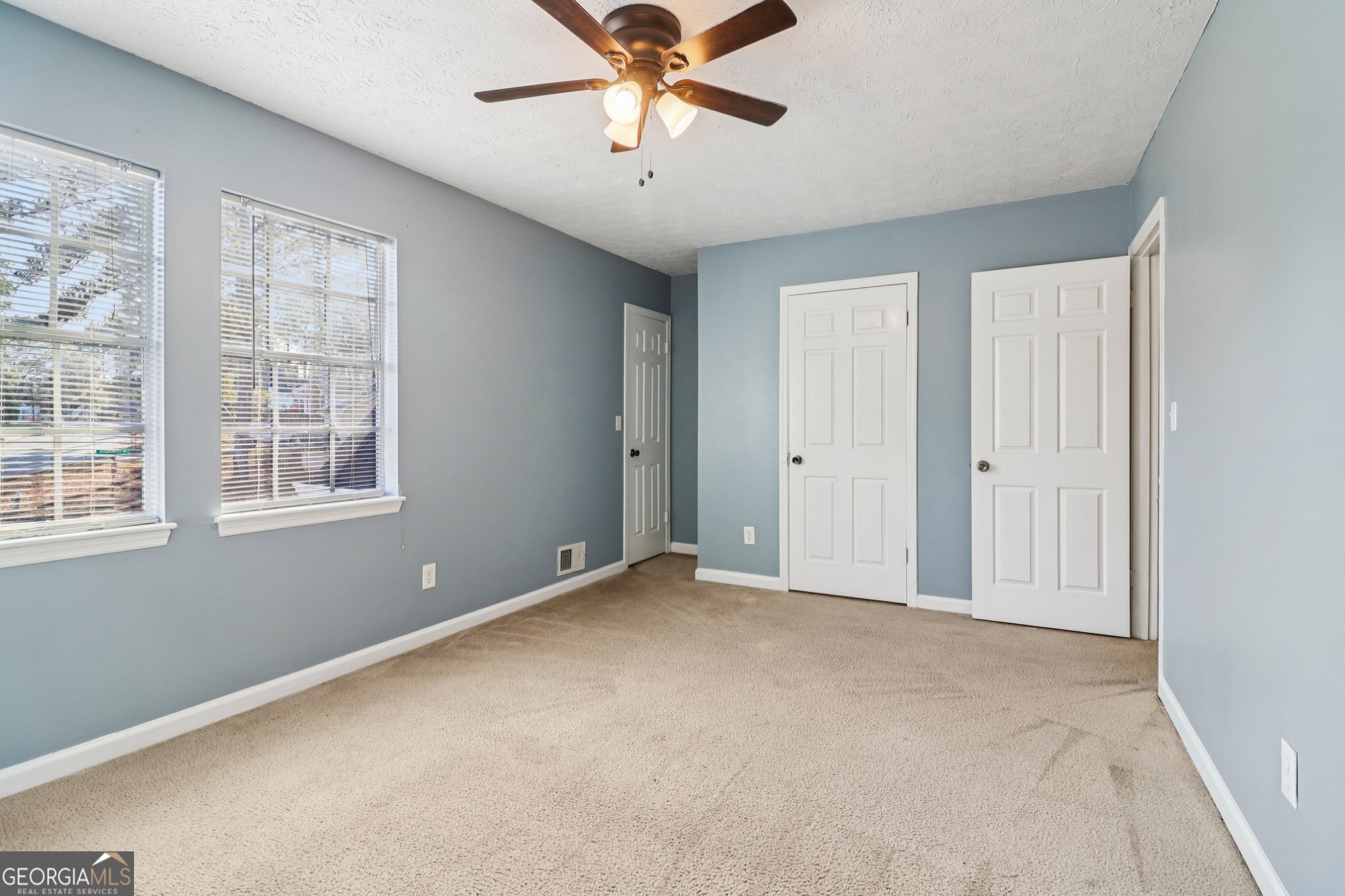 112 Rivercrest Drive