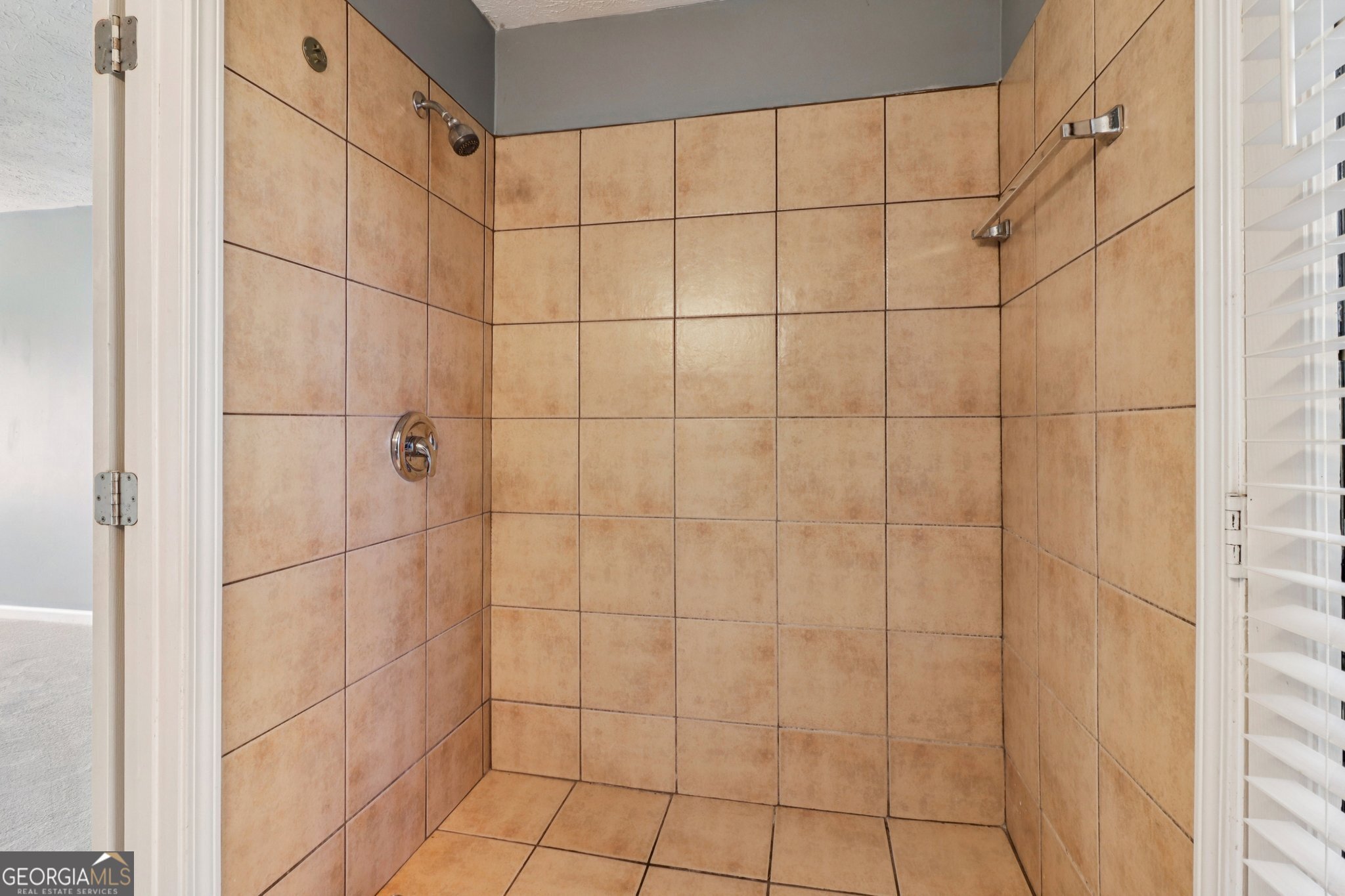 112 Rivercrest Drive