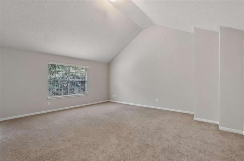 2261 Creel Road