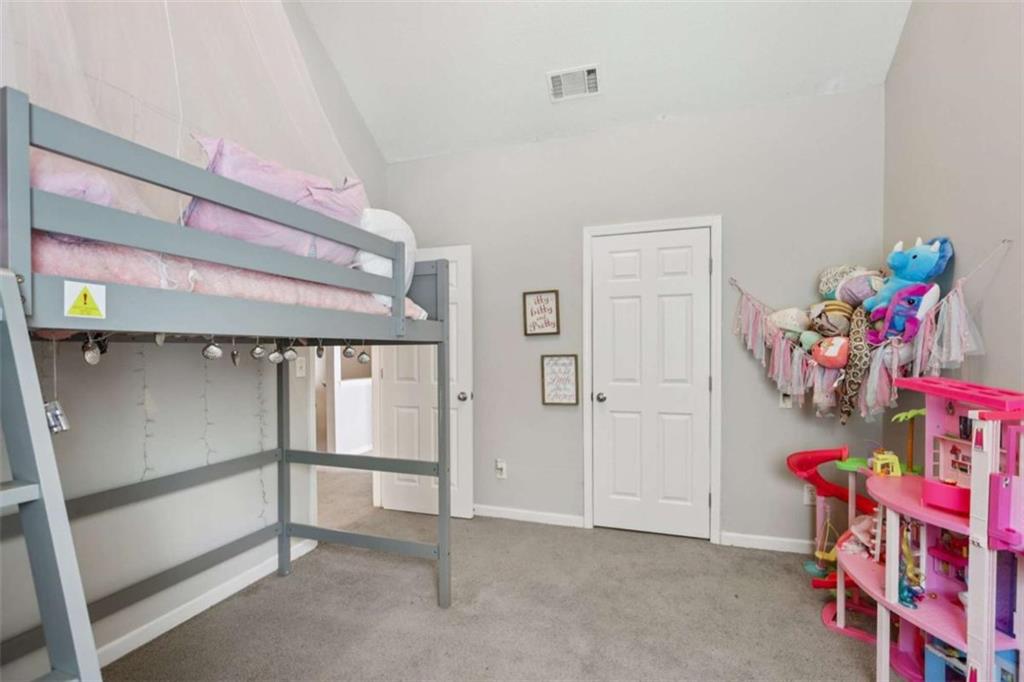 2261 Creel Road