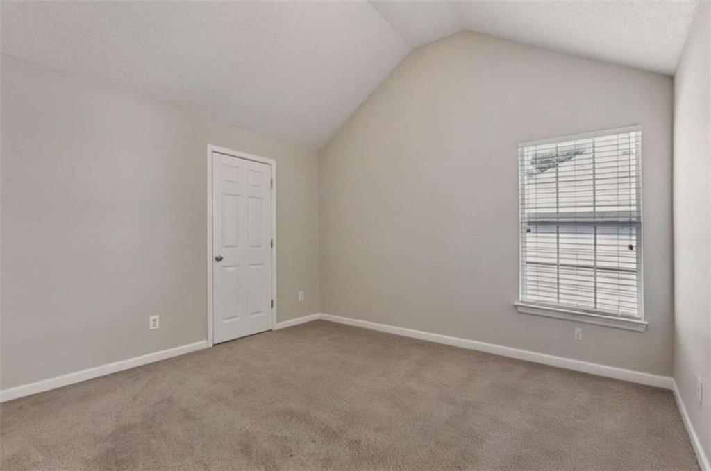 2261 Creel Road