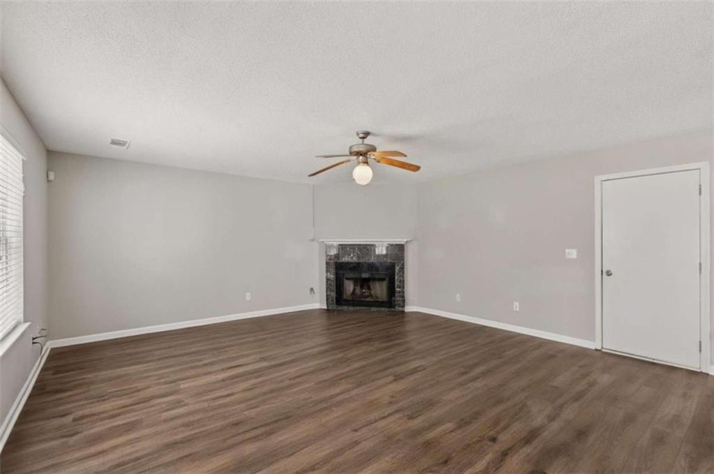 2261 Creel Road