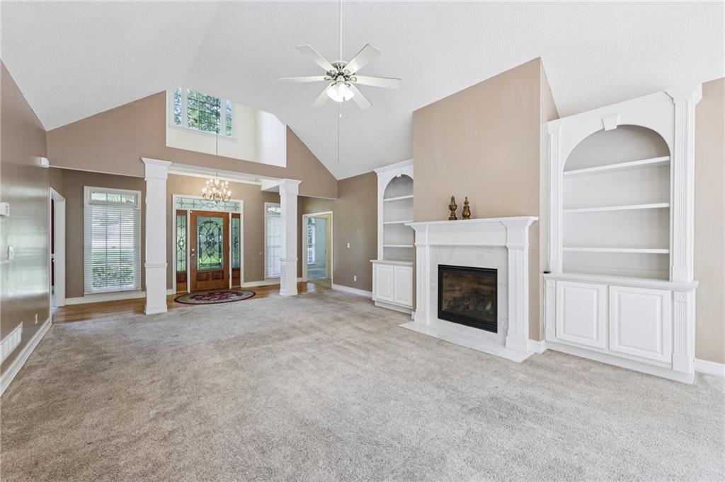 8110 Lakemont Close