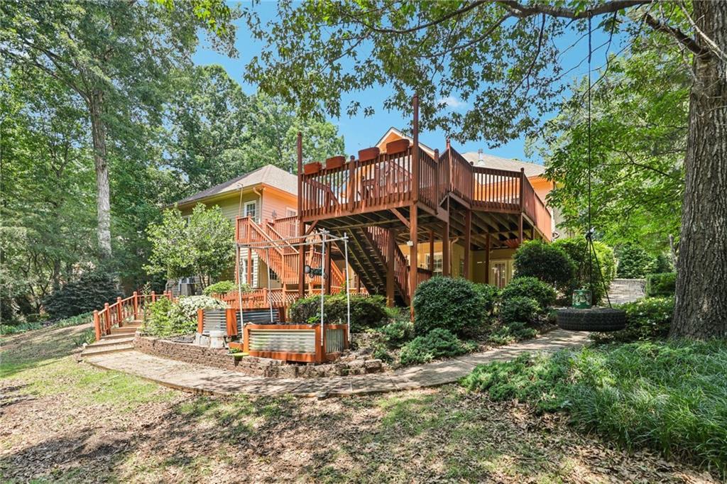 8110 Lakemont Close