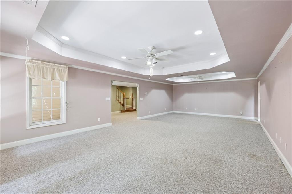 8110 Lakemont Close