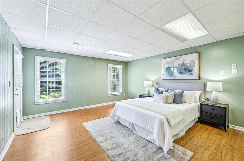 8110 Lakemont Close