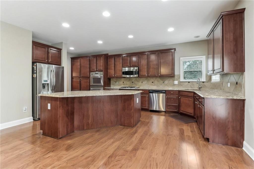 358 Nature Brook Walk SE