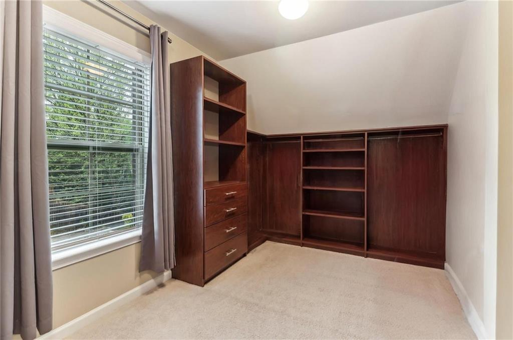 358 Nature Brook Walk SE