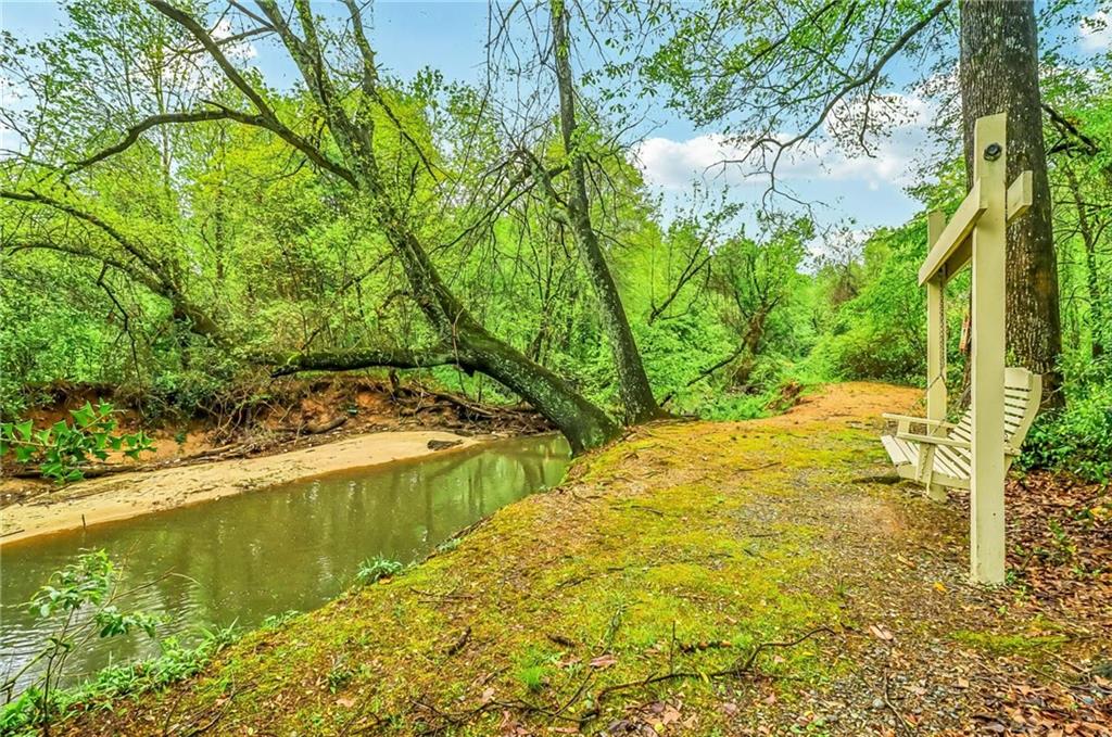 358 Nature Brook Walk SE