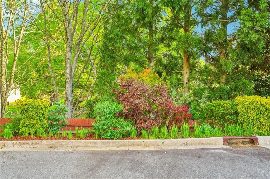 358 Nature Brook Walk SE