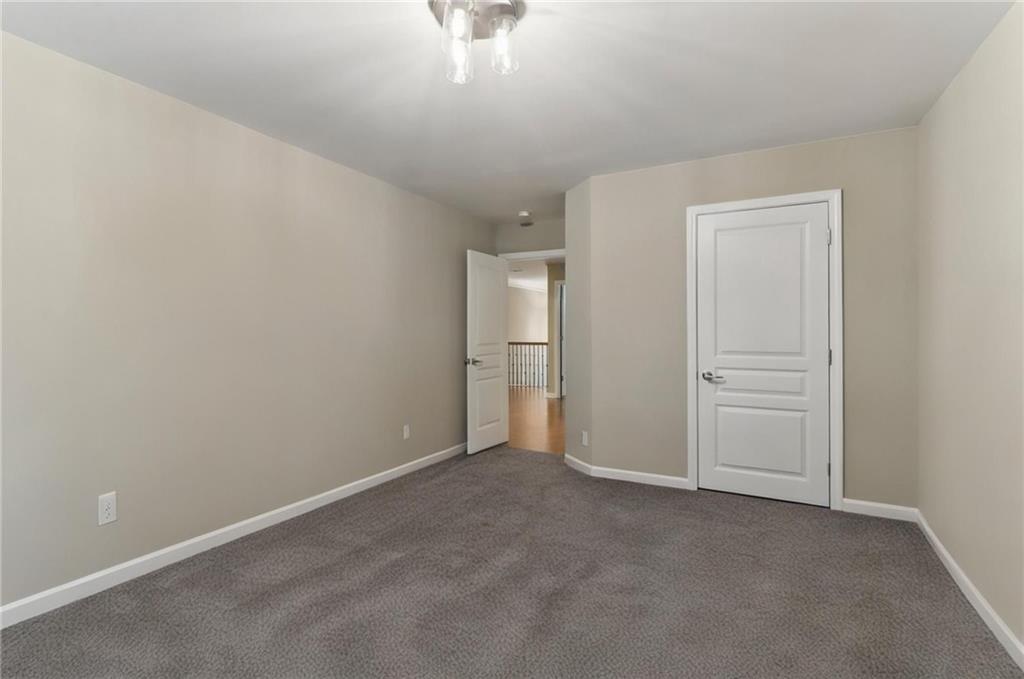 358 Nature Brook Walk SE