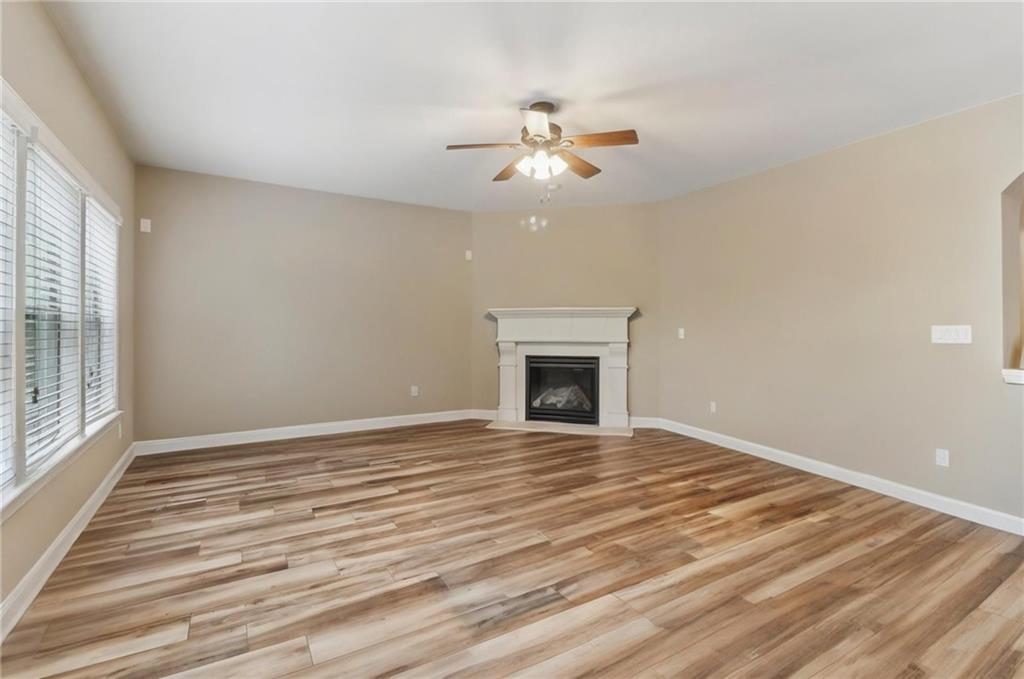 358 Nature Brook Walk SE