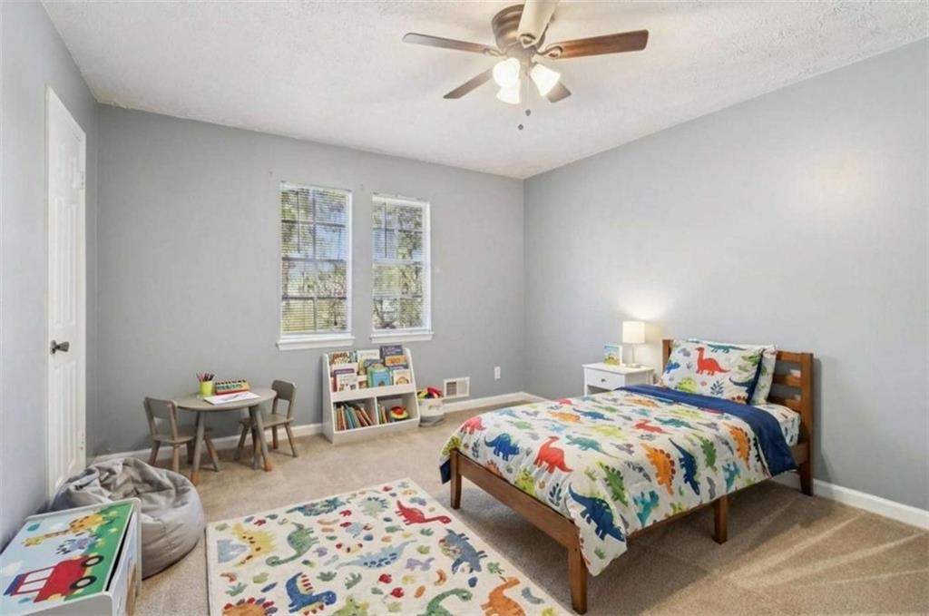 112 Rivercrest Drive