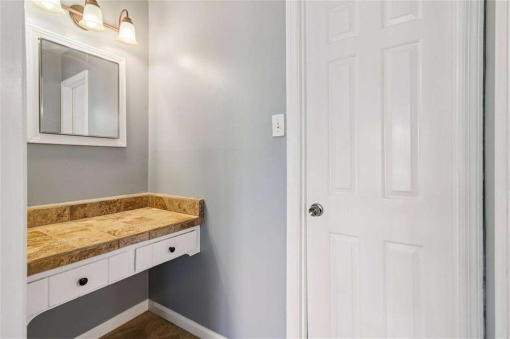 112 Rivercrest Drive