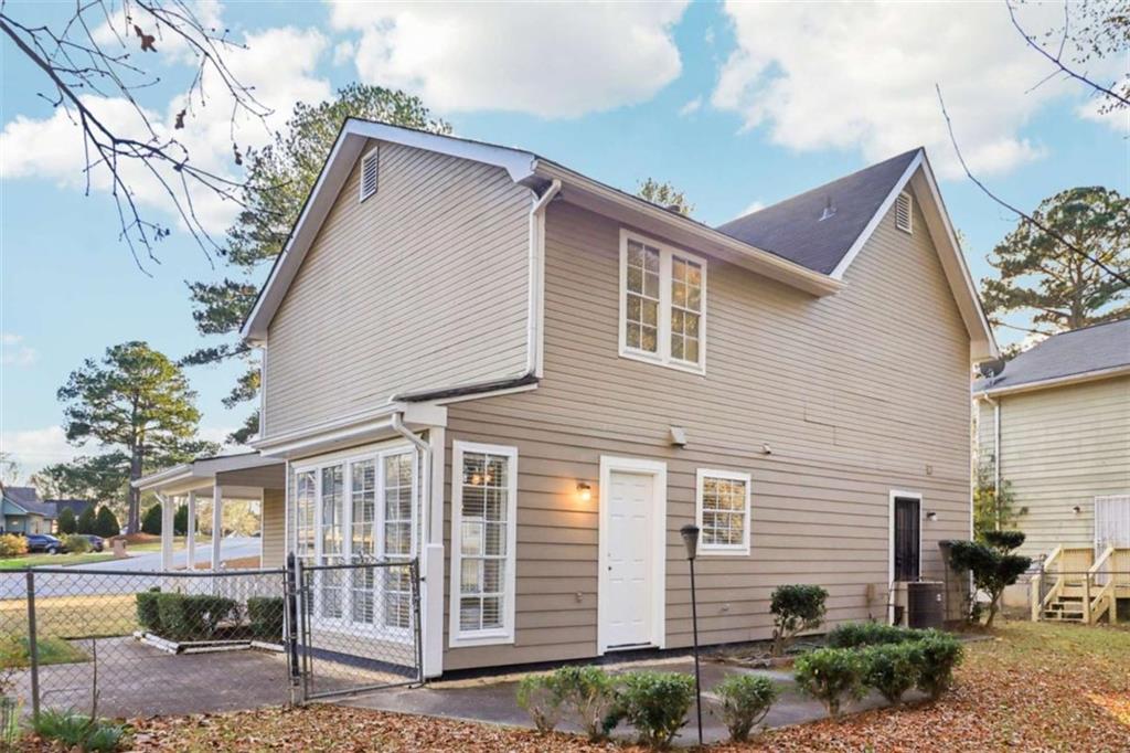 112 Rivercrest Drive